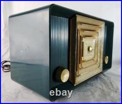 Vintage MCM TEAL Bulova Fidelity Model 300 Table Top Tube Radio withGold Grille