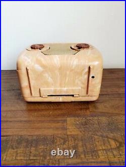 Vintage MOTOROLA 49L11Q Catalin Like Portable Suitcase Tube Radio NICE CONDITION
