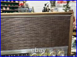 Vintage Magnavox Grand Classic Model FM-47 Tube Radio Tested and Working