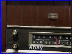 Vintage Magnavox MODEL ofmo 22 TUBE radio Works Minor Repair needed