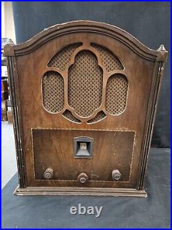 Vintage Majestic Cathedral Tube Radio Model 20 Vintage Majestic Cathedral Tube Radio Model 20