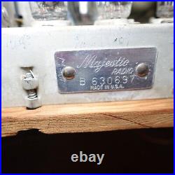 Vintage Majestic Tube Radio 7P420 Mighty Monarch Of The Air Portable AC DC Nice