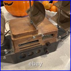 Vintage Melody Majestic Cruiser 1941 Radio Model Powers On