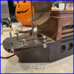 Vintage Melody Majestic Cruiser 1941 Radio Model Powers On