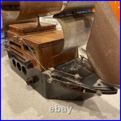 Vintage Melody Majestic Cruiser 1941 Radio Model Powers On