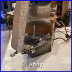 Vintage Melody Majestic Cruiser 1941 Radio Model Powers On