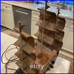 Vintage Melody Majestic Cruiser 1941 Radio Model Powers On