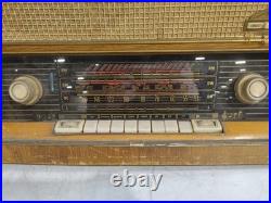 Vintage Metz Model 1309 German Tube FM/AM Superheterodyne Radio