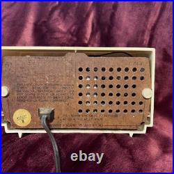 Vintage Mid Century Modern 1950's HOFFMAN Five Tube Radio Superhyterodyne Works