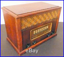 Vintage Mid-Century Modern EMERSON 577 RADIO -Tested Working / WOODIE Tabletop