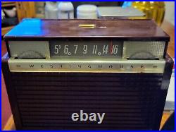 Vintage Mid Century Westinghouse AM Tube Radio Model H-422p4 Maroon