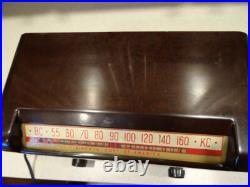 Vintage Minerva George K Garrett MCA 6 tube bakelite radio working condition