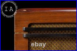 Vintage Model 86T1 Radio by RCA-Victor