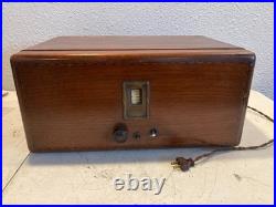 Vintage Mohawk-American Tube Radio Antique Wood Cabinet Tabletop Radio