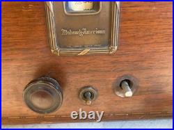 Vintage Mohawk-American Tube Radio Antique Wood Cabinet Tabletop Radio
