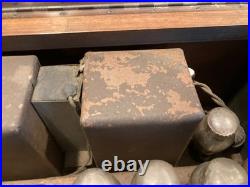 Vintage Mohawk-American Tube Radio Antique Wood Cabinet Tabletop Radio