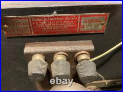 Vintage Mohawk-American Tube Radio Antique Wood Cabinet Tabletop Radio