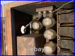 Vintage Mohawk-American Tube Radio Antique Wood Cabinet Tabletop Radio