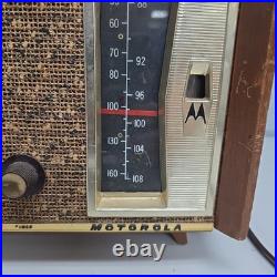 Vintage Motorola 10T28 Wooden Tabletop Tube Radio 1957 Tested Working (See Vid)