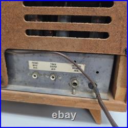 Vintage Motorola 10T28 Wooden Tabletop Tube Radio 1957 Tested Working (See Vid) Vintage Motorola 10T28 Wooden Tabletop Tube Radio 1957 Tested Working (See Vid)
