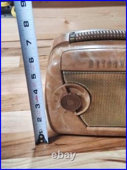 Vintage Motorola 49L11Q Catalin Like Portable Suitcase Apricot Swirl Tube Radio