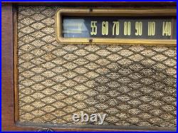 Vintage Motorola 65 F12-A Tube Radio Mid Century Rare Model Vintage Motorola 65 F12-A Tube Radio Mid Century Rare Model