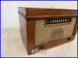 Vintage Motorola 65 F12-A Tube Radio Mid Century Rare Model Vintage Motorola 65 F12-A Tube Radio Mid Century Rare Model
