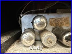 Vintage Motorola 65 F12-A Tube Radio Mid Century Rare Model Vintage Motorola 65 F12-A Tube Radio Mid Century Rare Model