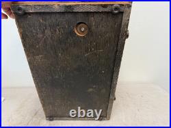 Vintage Motorola 65 F12-A Tube Radio Mid Century Rare Model Vintage Motorola 65 F12-A Tube Radio Mid Century Rare Model