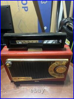 Vintage Motorola Golder Voice Tube Radio Model 56L2 1950's Apple Red! Works