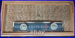 Vintage Motorola Model 56 Tube Radio Standard Broadcast