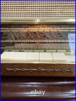 Vintage Nordmende Elektra C tube radio, In Wooden Case. Works