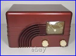 Vintage Northern Electric Model 5110 Bakelite Tube Radio Baby Champ 1947 Era