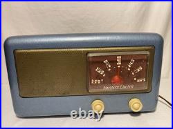 Vintage Northern Electric Model 5200 Tube Radio Working! See Video Vintage Northern Electric Model 5200 Tube Radio Working! See Video