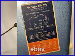 Vintage Northern Electric Model 5200 Tube Radio Working! See Video Vintage Northern Electric Model 5200 Tube Radio Working! See Video