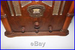 Vintage ORIGINAL Stewart Warner wood tube radio tombstone style 17 tall MUST C