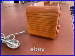 Vintage Old Beau. Rare Butterscotch Bakelite FADA Radio