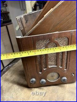 Vintage Old Crosley Electric Model 515 Tube Radio Tombstone Wood Case Parts USA