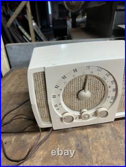 Vintage Old Original Zenith Model T723 White Bakelite Electric Tube Radio USA