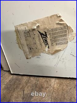 Vintage Old Original Zenith Model T723 White Bakelite Electric Tube Radio USA