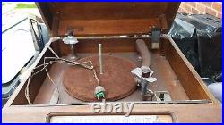 Vintage Olympic Tru-Base Tube AM radio phonograph Record player model 6-617