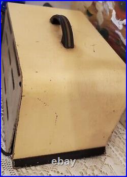 Vintage PHILCO 40-120 Wooden Case Tabletop Tube Radio WORKS ART DECO
