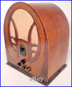 Vintage PHILCO 89 CATHEDRAL RADIO Working RADIO with LOTS OF VOLUME / good tubes