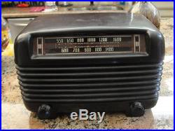 Vintage PHILCO Bakelite 5 Tube Transitone Vaccum Radio 46-250! WORKS