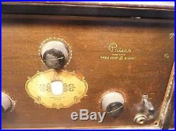 Vintage PRIESS STRAIGHT 8 BATTERY RADIO Untested with 1 TUBES & GOOD TUNING