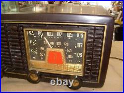 Vintage Philco Am/fm Tube Radio Bakelite Model 53-956 Philco