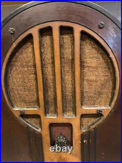 Vintage Philco Cathedral Tube Tombstone Radio Model 84 121 Powers On! RARE