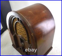Vintage Philco Model 19 Super Heterodyne Tube Radio. Original