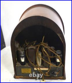 Vintage Philco Model 19 Super Heterodyne Tube Radio. Original