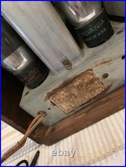 Vintage Philco Model 38-15 AM Tube Radio. Very Good, Wood Case Lights Up